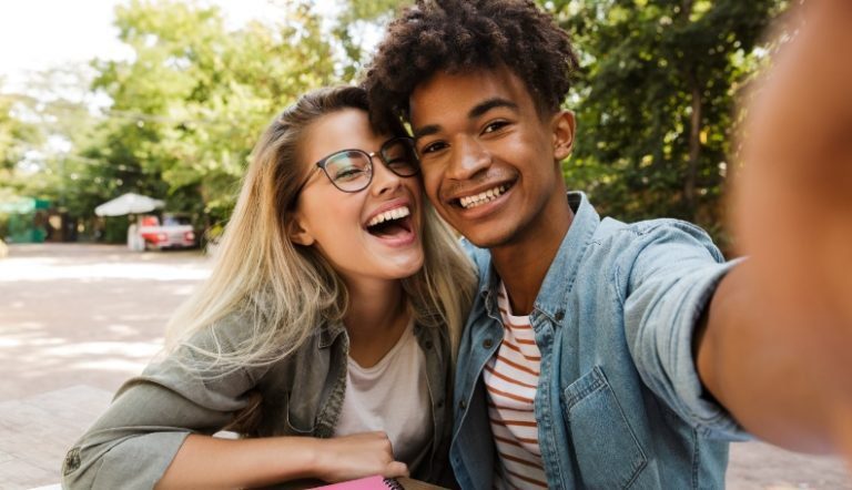 Meaning of Dating: How It Works, Types, 42 Signs & Ways to Date Someone Right