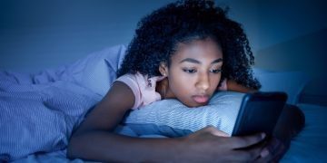 Should I Text My Ex or Talk to Them? 44 Truths & Signs to Read Your Feelings