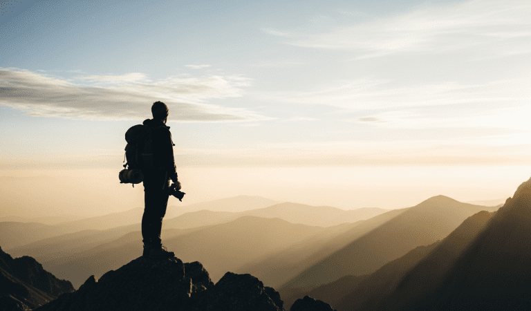 Solo Travel Guide: Step-by-Step Adventure for Young Adults