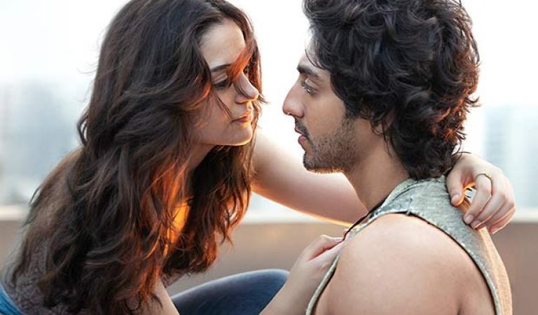 Bollywood Debutants 2025: Ahaan Panday & Aneet Padda Break Box Office Records with Saiyaara