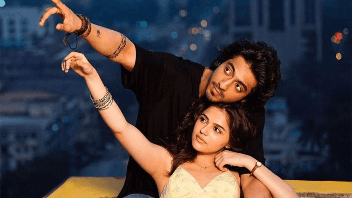 Bollywood Debutants 2025: Ahaan Panday & Aneet Padda Break Box Office Records with Saiyaara Bollywood News