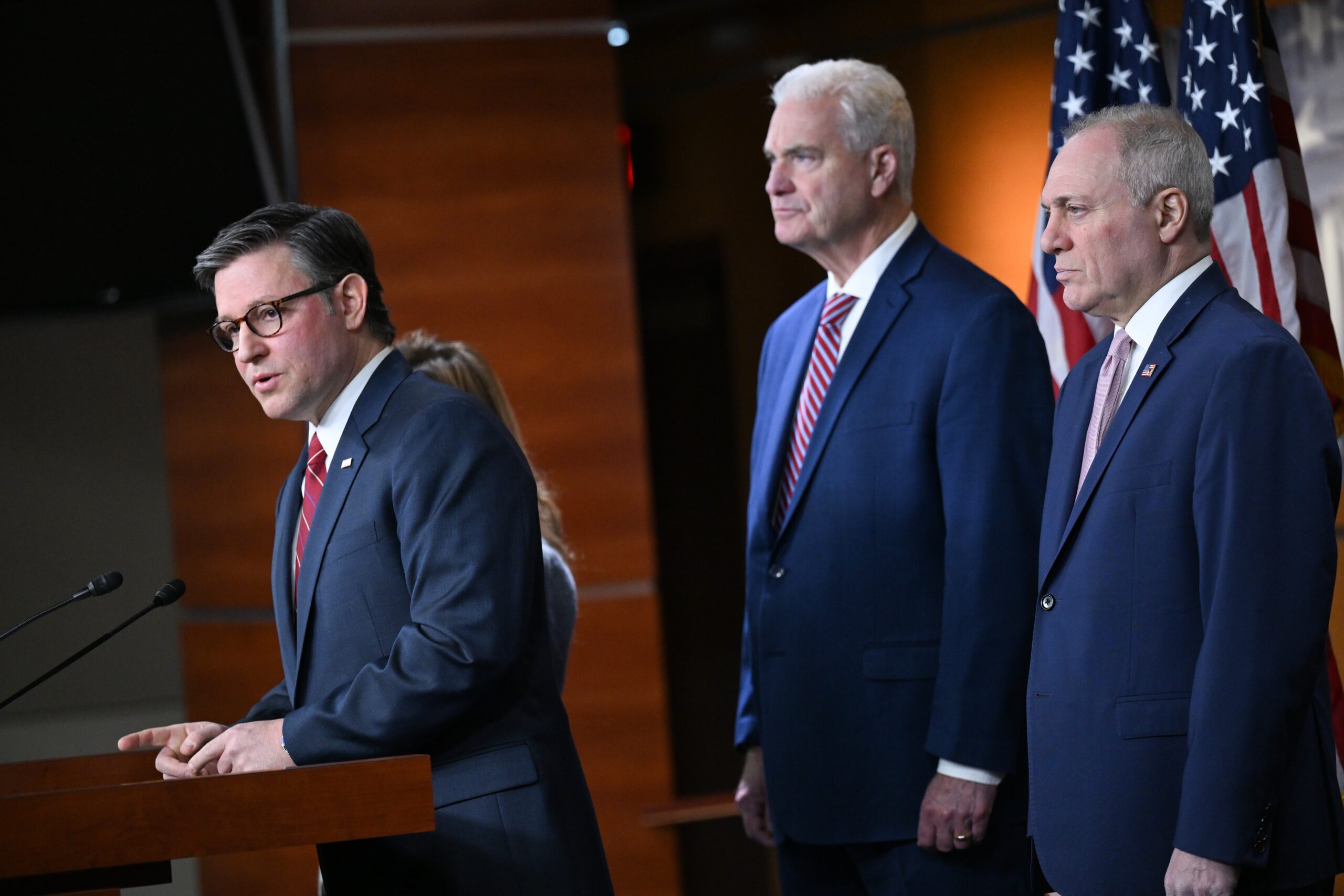 February 2026 Government Shutdown and ICE Accountability Negotiations: Key Reforms, Dates and Impacts News