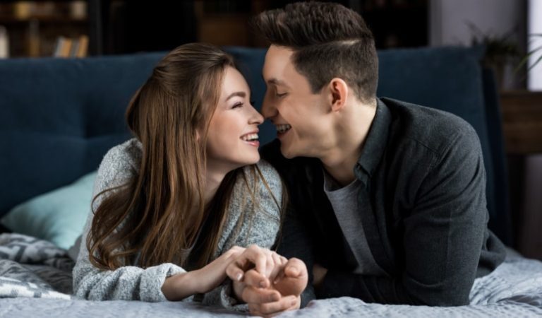 Time Apart in a Relationship: 21 Signs You Need It, Why It Helps & How to Ask Without Causing Drama