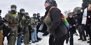 ICE Minneapolis Judge Ruling: Federal Restrictions on Arrests of Peaceful Protesters News