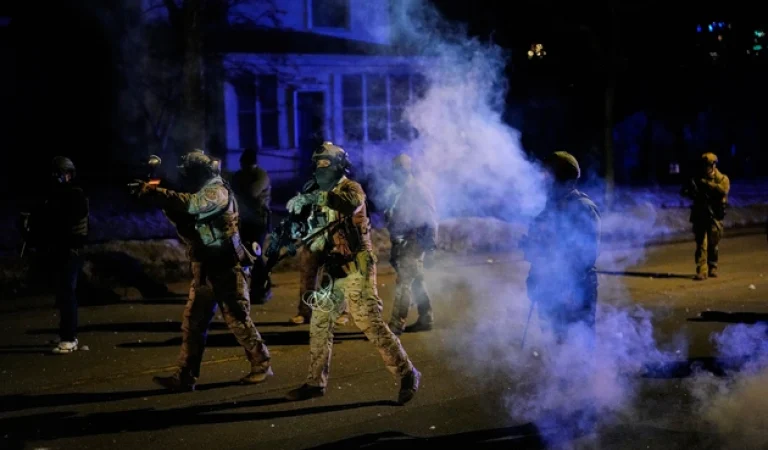 Federal Judge Limits ICE Arrests and Crowd Control Tactics in Minneapolis Protests